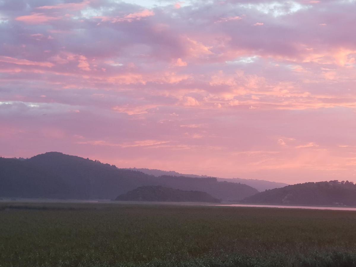 677 On Lake Wildernis Dış mekan fotoğraf